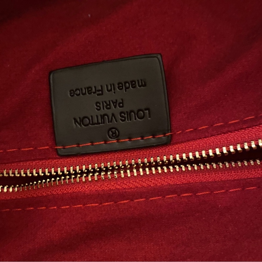 Lv duffle bag